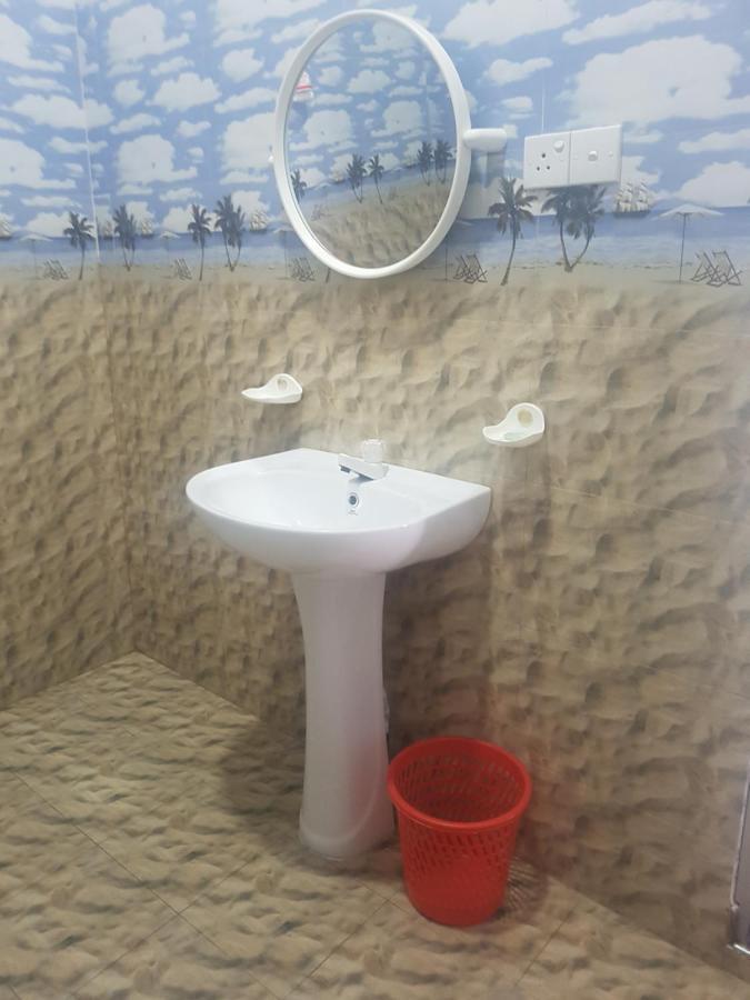 ディックウェラ Sea Port Hiriketiya Bed & Breakfast エクステリア 写真