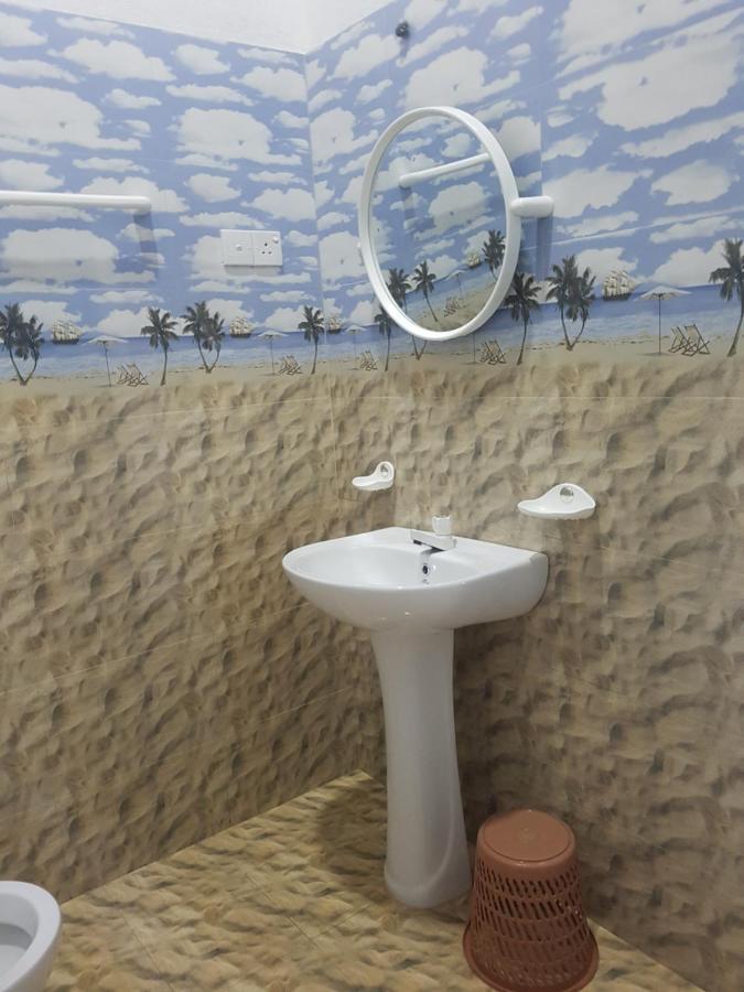 ディックウェラ Sea Port Hiriketiya Bed & Breakfast エクステリア 写真